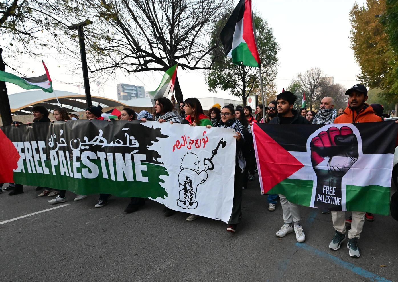 Manifestazioni pro Palestina, altri 22 rischiano il processo
