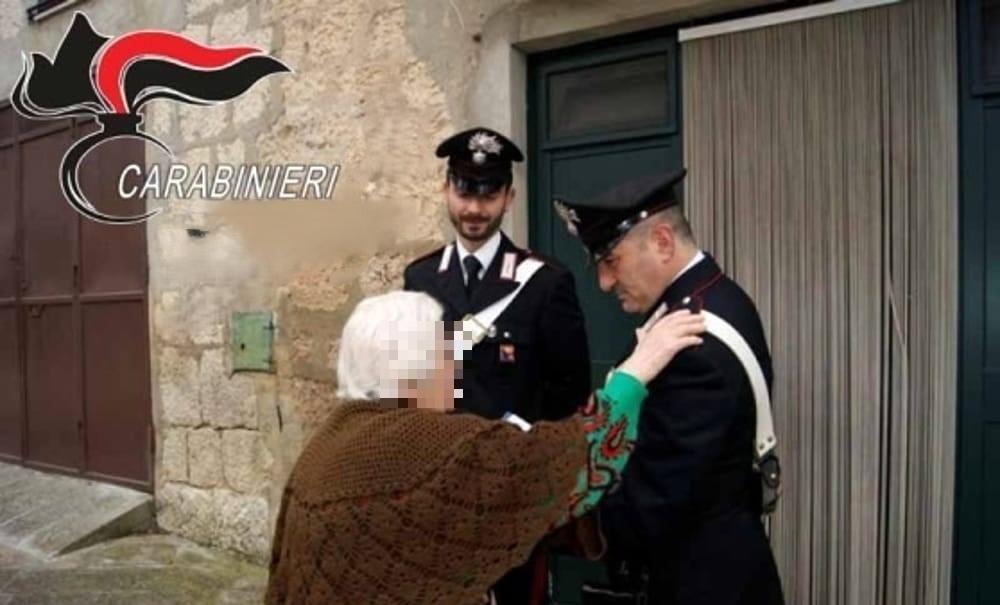 Truffa dei finti carabinieri: scatta la trappola, arrestato 19enne Truffa dei finti carabinieri: scatta la trappola, arrestato 19enne