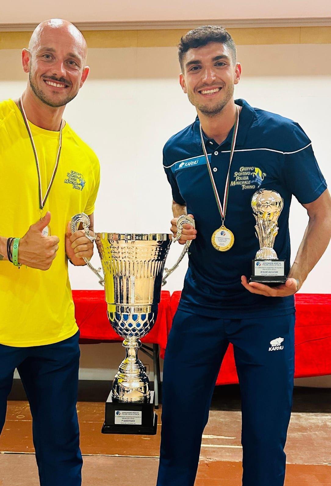 Calcetto delle Polizie locali. Due agenti vincono campionato Calcetto delle Polizie locali. Due agenti vincono campionato