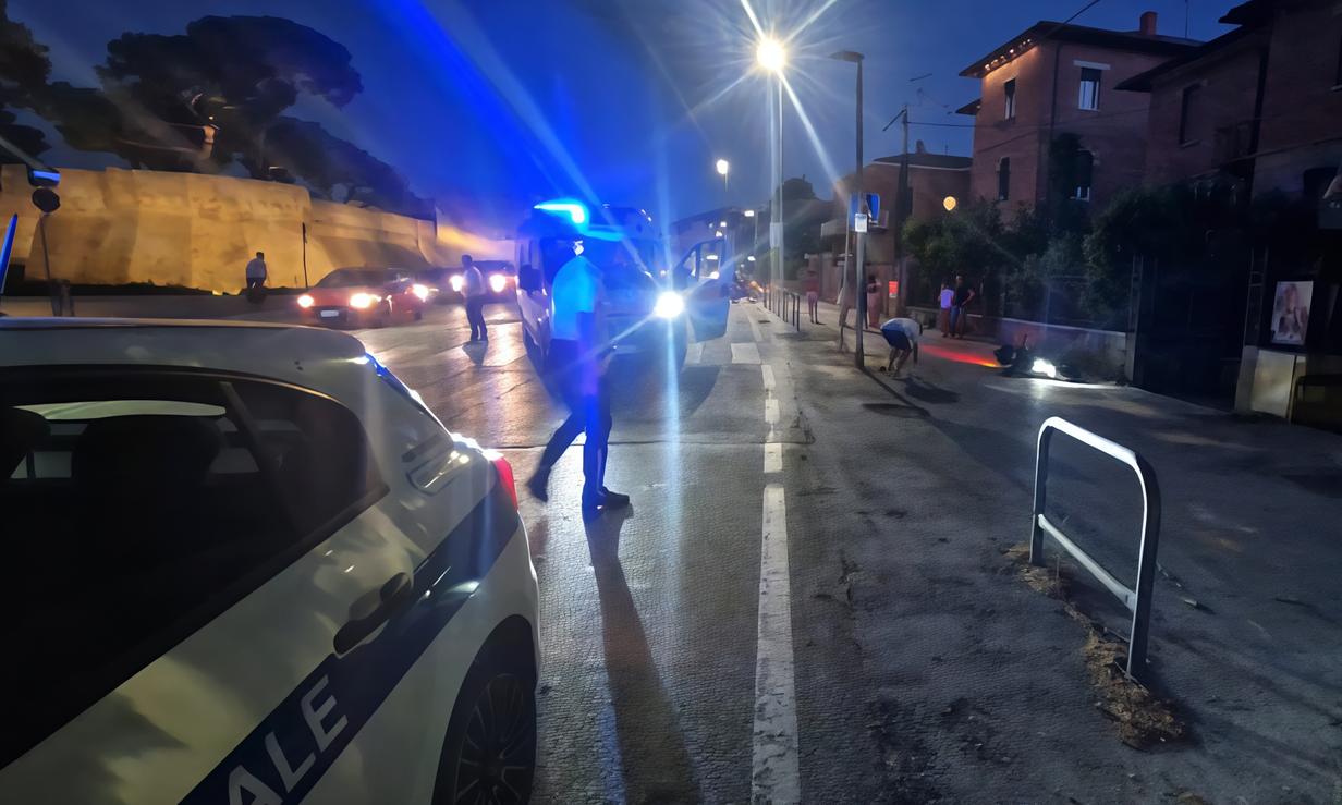 in moto contro un palo trentenne 232 grave