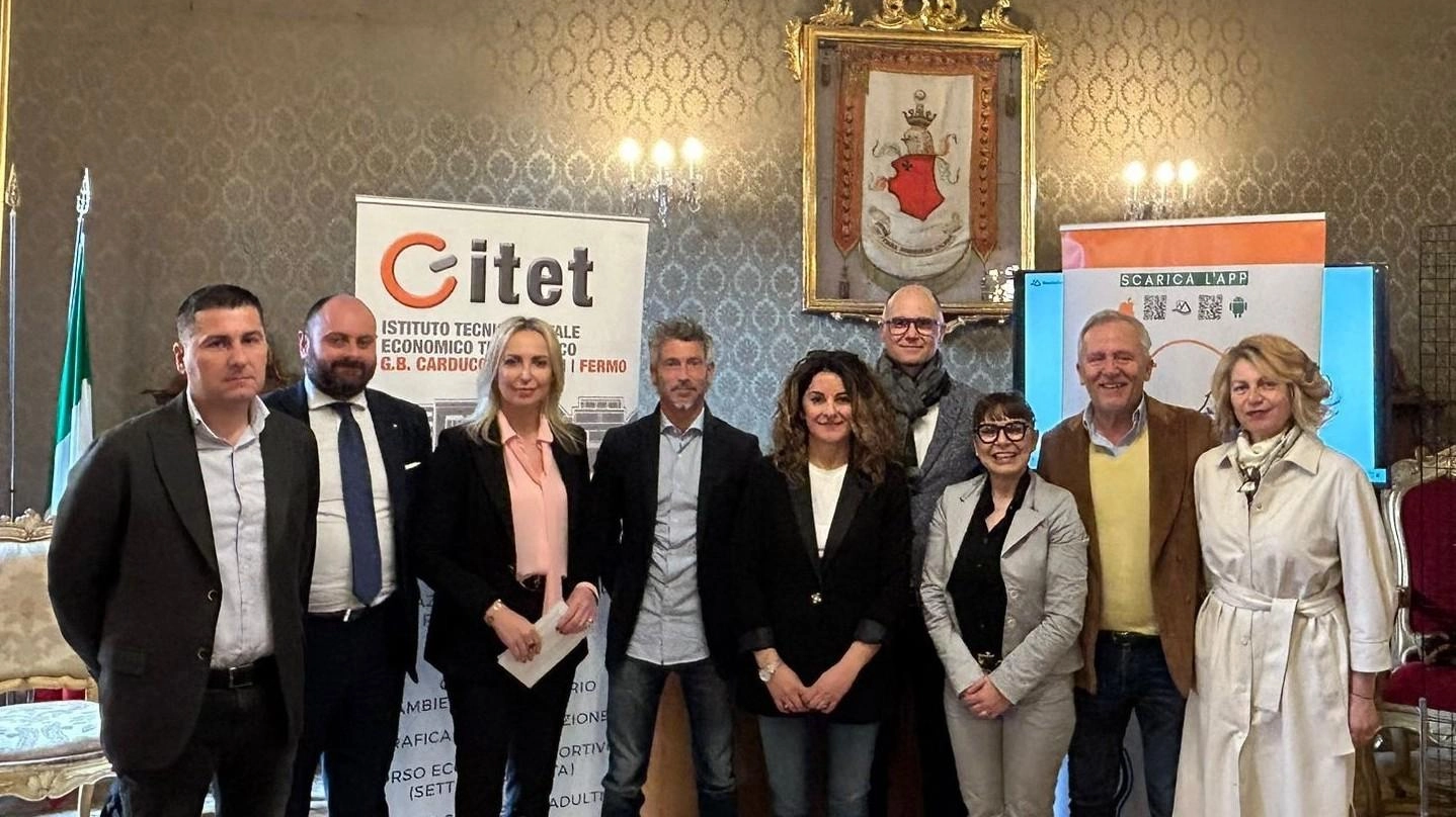 L'ITET Carducci Galilei e Gieffe Research presentano i risultati di un progetto sperimentale scuola-lavoro sull'innovazione digitale e turismo sostenibile, coinvolgendo studenti e esperti per sviluppare competenze e promuovere la valorizzazione del territorio.