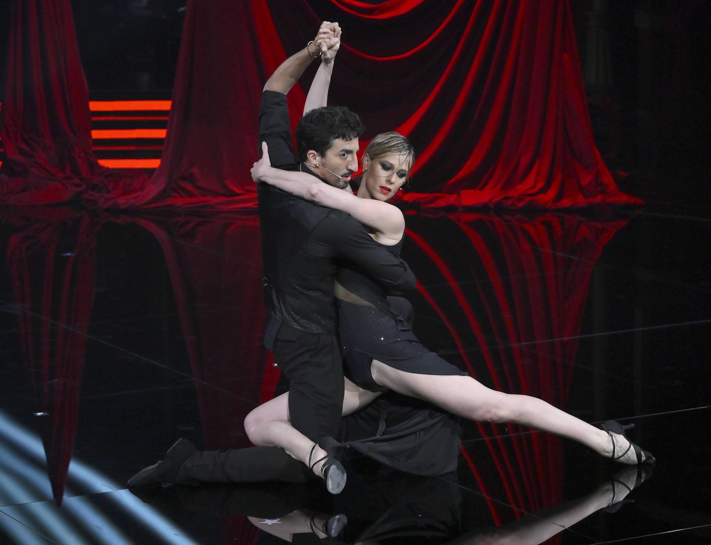notte di tango con samuel peron una storia di nostalgia e amore