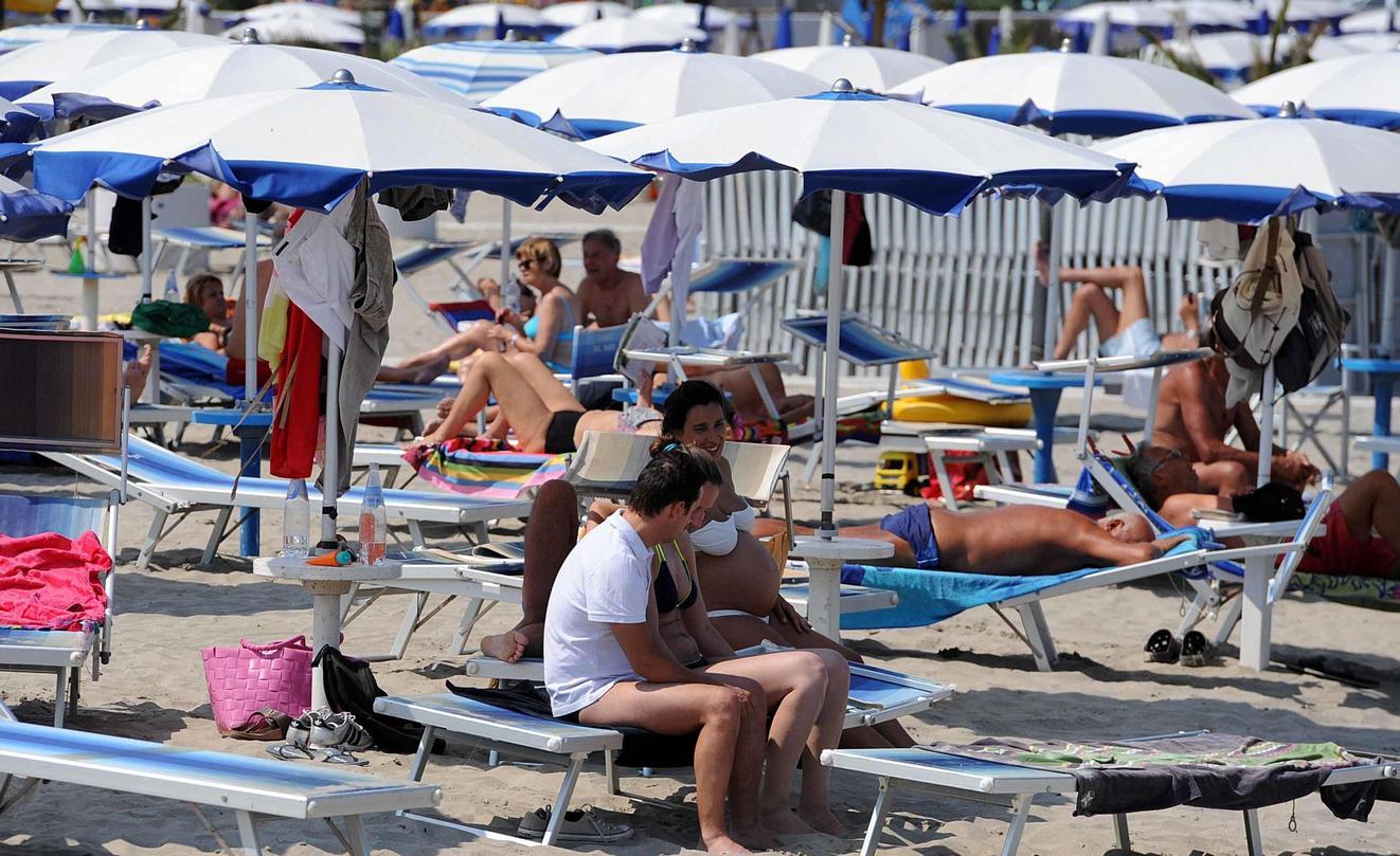 Spiagge, non mancano i rincari Spiagge, non mancano i rincari