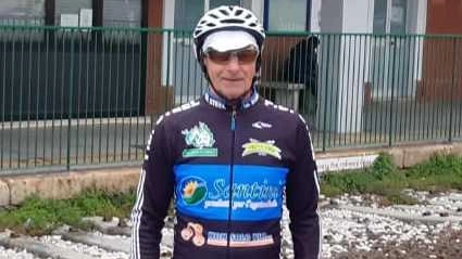 Umberto Marsili parte per una nuova avventura in sella alla sua bici