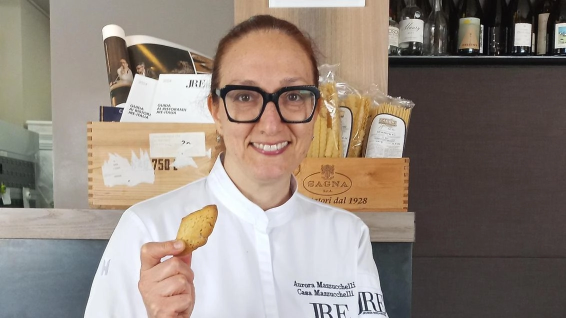 Due giorni di iniziative a Villa Achillini: visite guidate, conferenze, concerti e una cena di gala. E la chef stellata Aurora Mazzucchelli ha creato un biscotto dedicato all’inventore della radio.