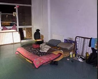 Blitz dei da Ilrestodelcarlino.it Blitz dei vigili in edifici abbandonati e parchi 5 denunciati per spacio e occupazione abusiva