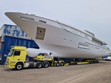 Nuovo mega yacht sulle strade di Fano: il passaggio sarà in notturna, ecco perché
