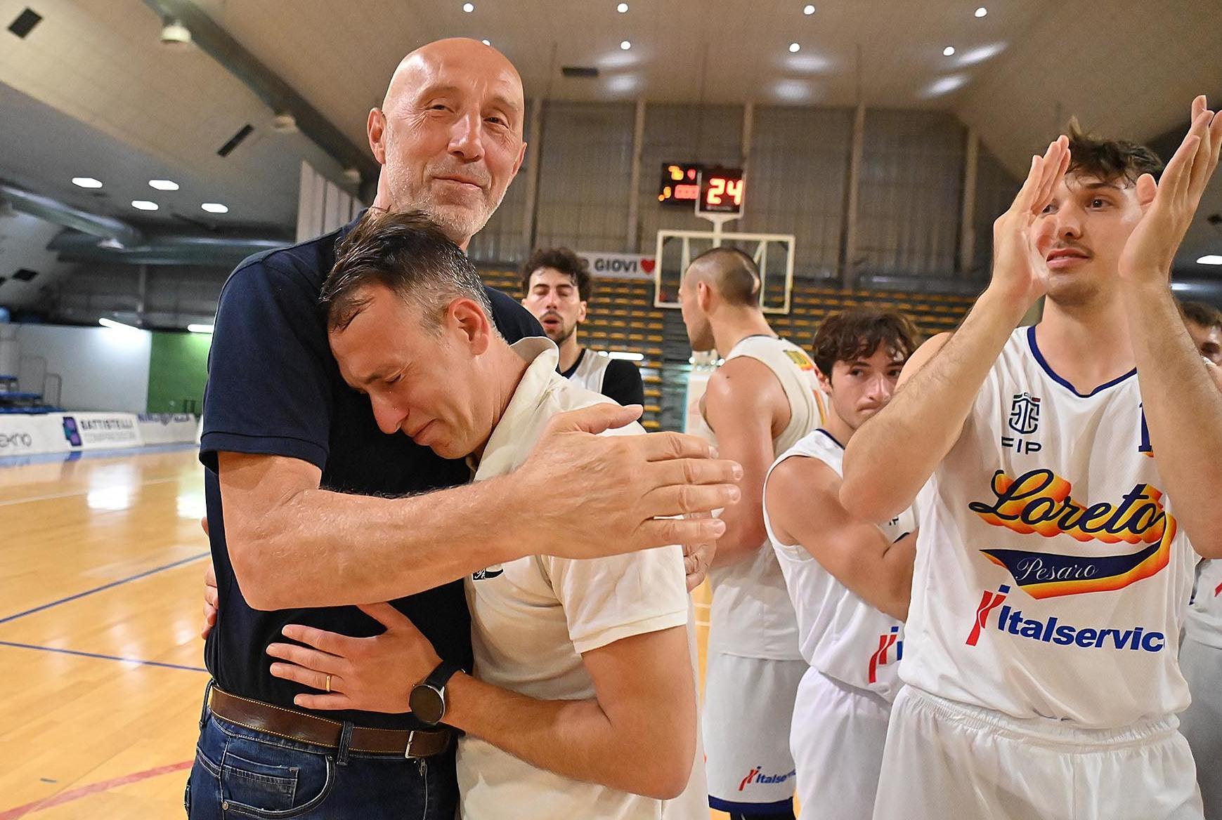 Gabriele Ceccarelli dedica la vittoria dell Gabriele Ceccarelli dedica la vittoria dell