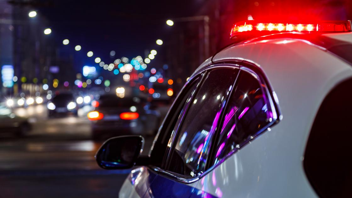 Folle inseguimento a Fermo: scooter non si ferma all’alt e ferisce due poliziotti
