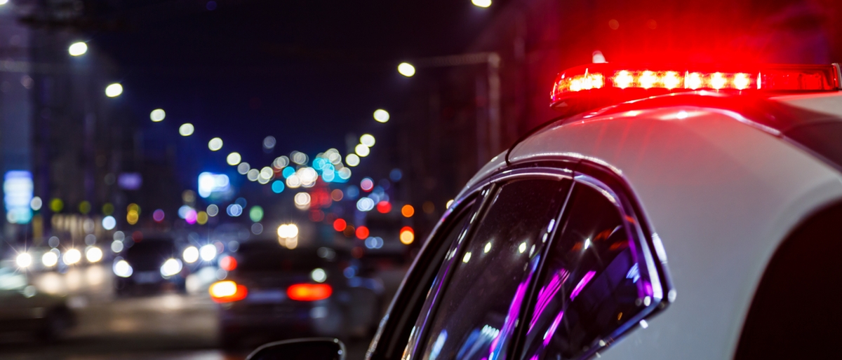 Folle inseguimento a Fermo: scooter non si ferma all’alt e ferisce due poliziotti