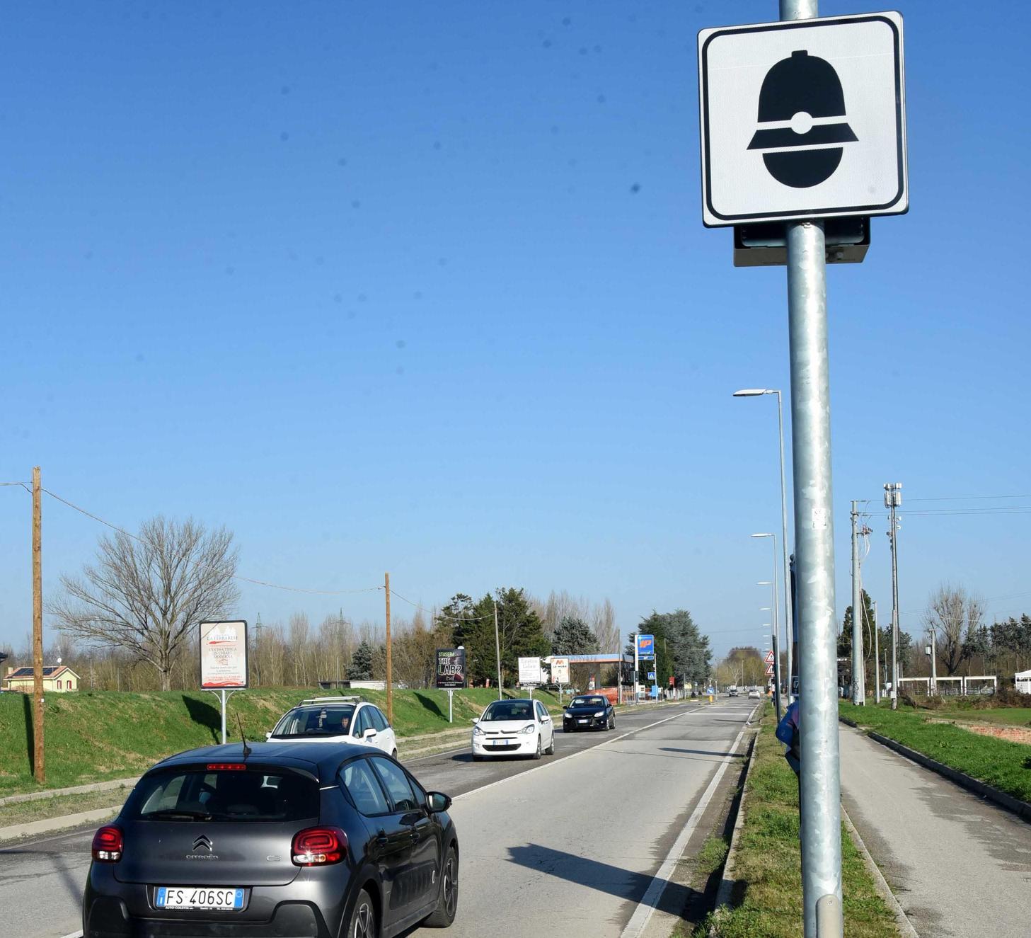 Autovelox non omologato. Niente multa al motociclista Autovelox non omologato. Niente multa al motociclista