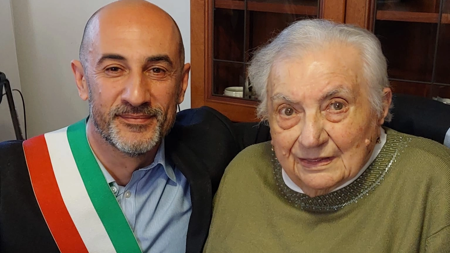 Elvira Balducci (105 anni) e il sindaco di Fusignano, Nicola Pasi