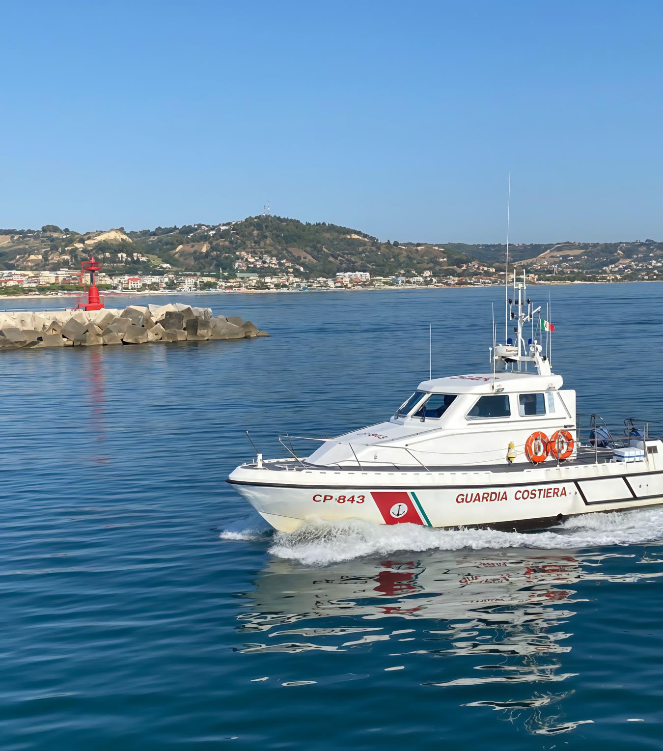 Mare e laghi sicuri, al lavoro per i bagnanti e per l’ecosistema Mare e laghi sicuri, al lavoro per i bagnanti e per l’ecosistema