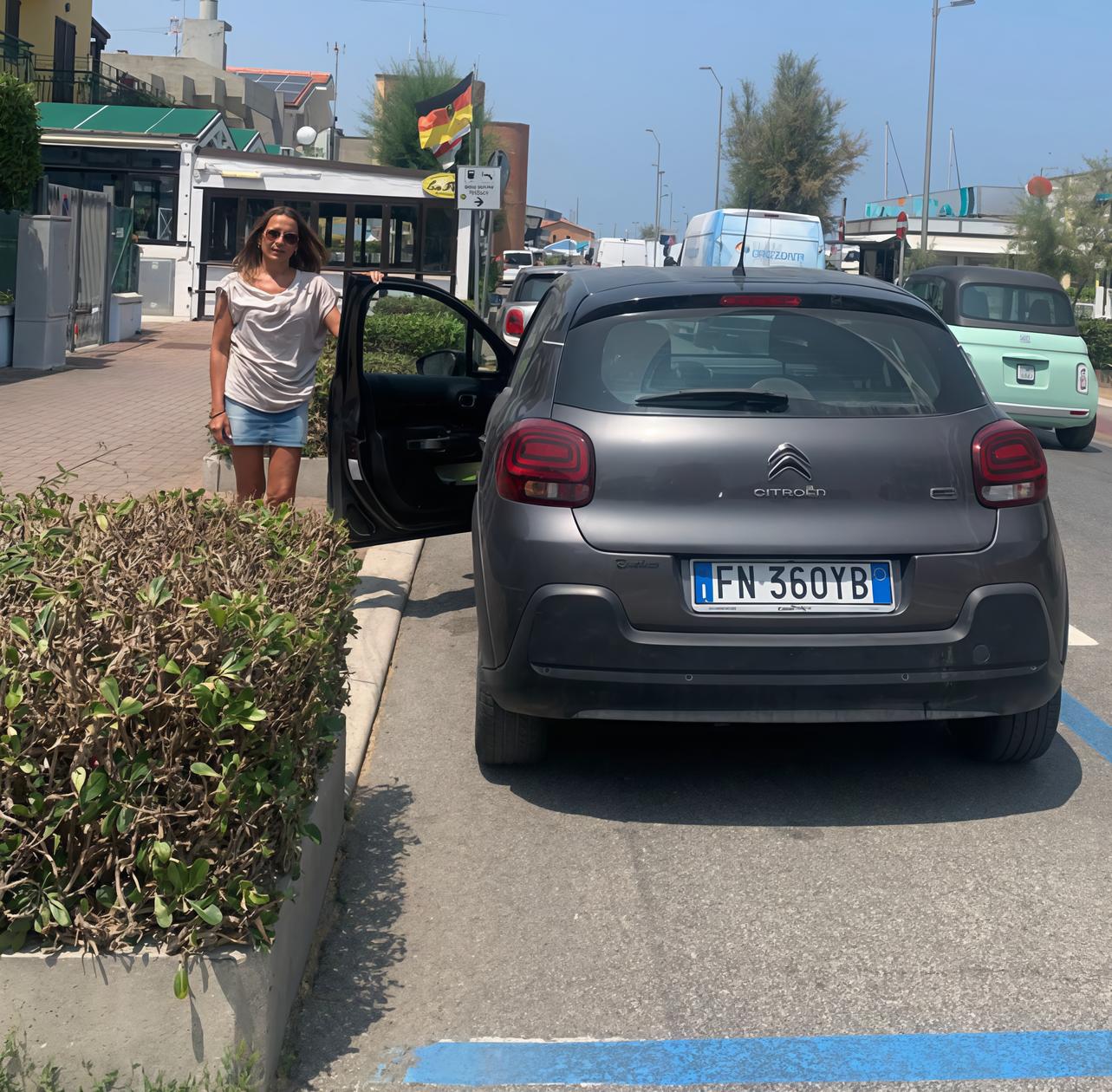 "Ma quale dietro front sui parcheggi. Conti alla mano, hanno tolto 7 euro" "Ma quale dietro front sui parcheggi. Conti alla mano, hanno tolto 7 euro"
