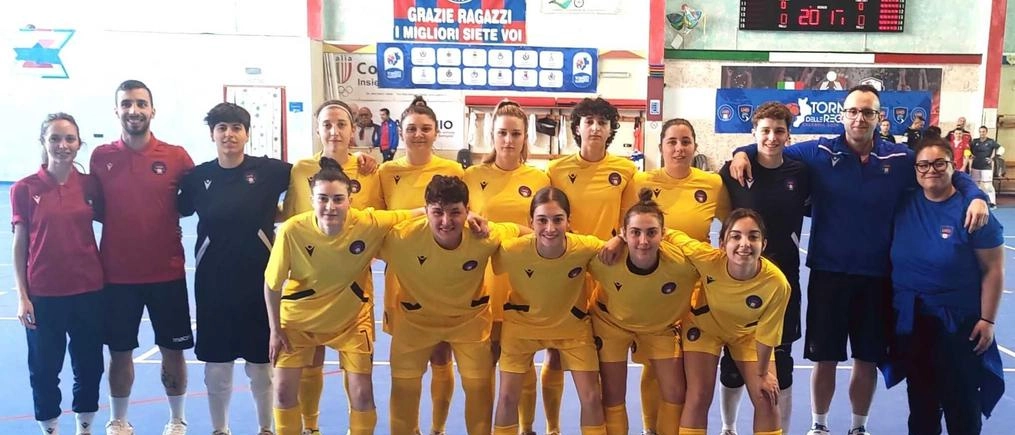 Le Marche trionfano sul campo contro l'Umbria nella prima giornata del Torneo delle Regioni di calcio a 5 in corso in Calabria, con nette vittorie nelle categorie U15, Femminile, U17 e U19.
