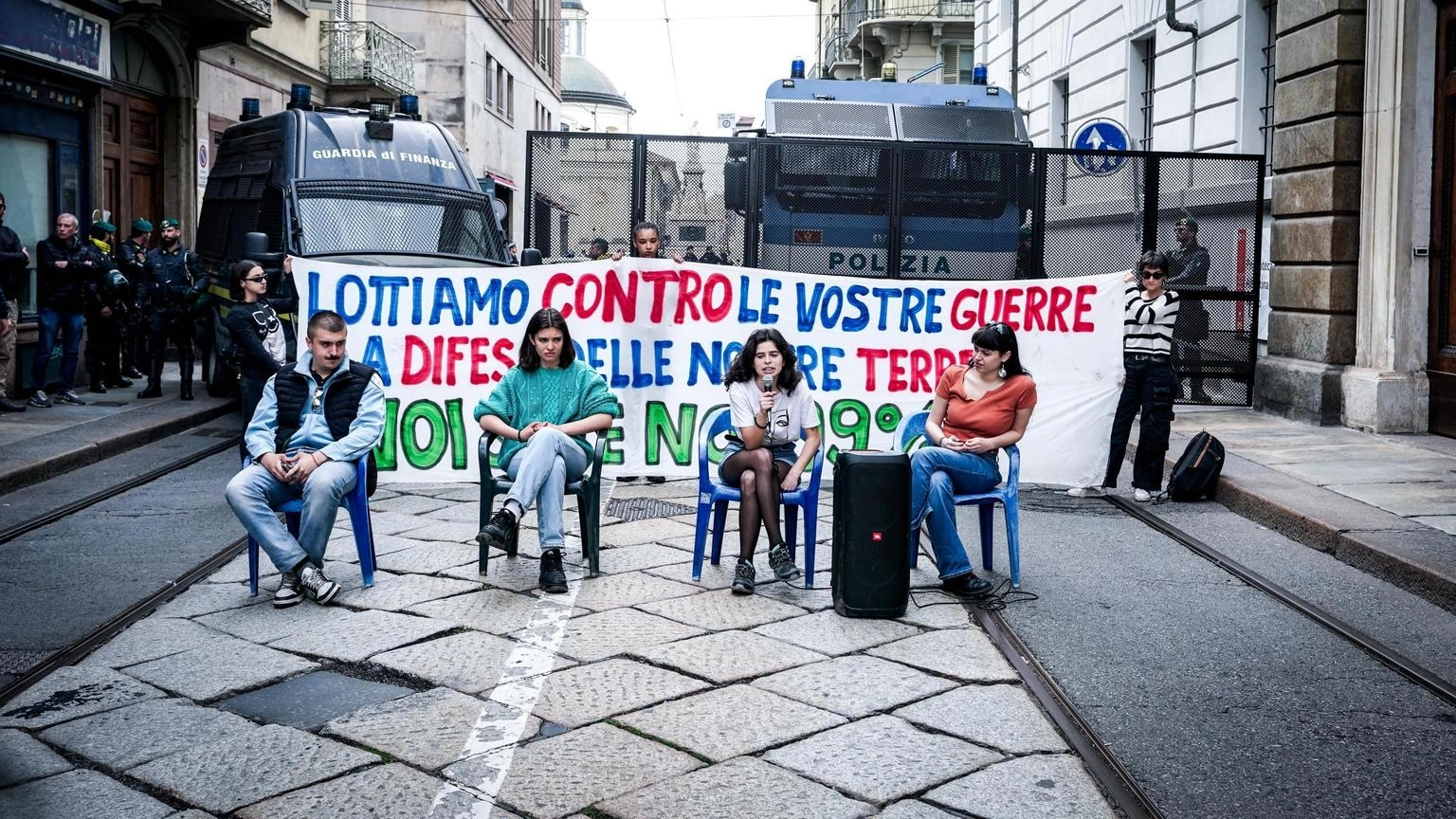 G7: corteo di Torino, 'in piazza c'erano gli studenti'