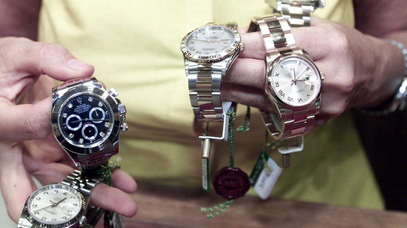 Due uomini e una donna avevano colpito in una gioielleria sangiorgese rubando un orologio del valore di 12mila euro ma anche in altre parti d’Italia