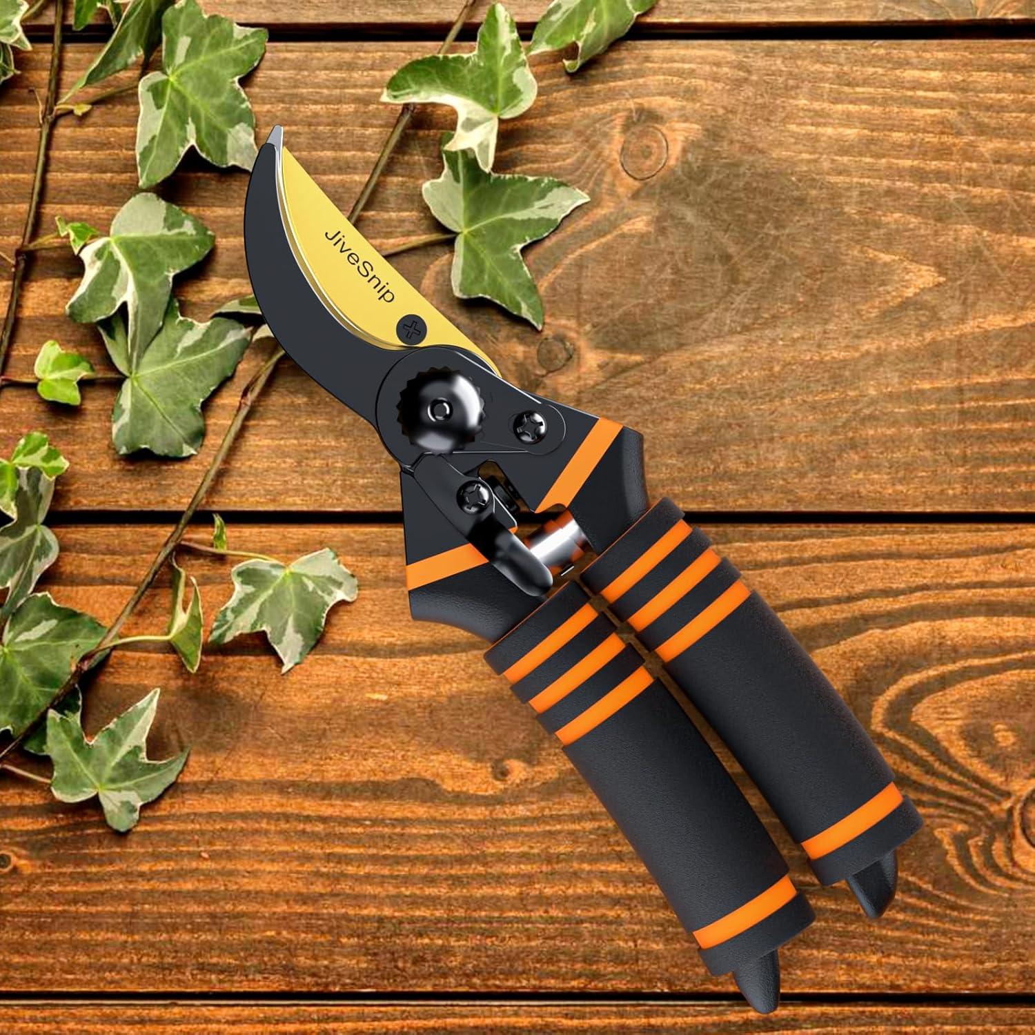 Must Have da Ilrestodelcarlino.it Il Must Have per ogni giardiniere forbici da potatura JiveSnip prezzo shock su Amazon