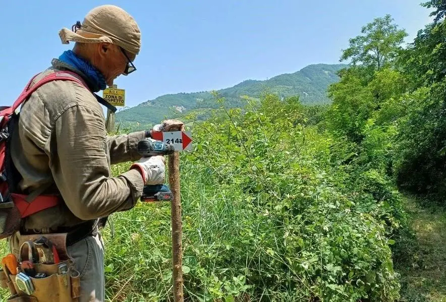 Volontari Cai in azione per riqualificare i sentieri