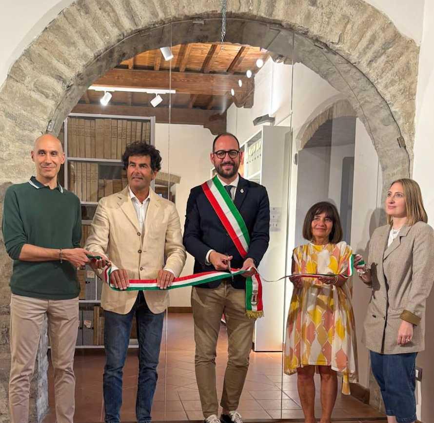 cinque secoli di documenti inaugurato l archivio storico