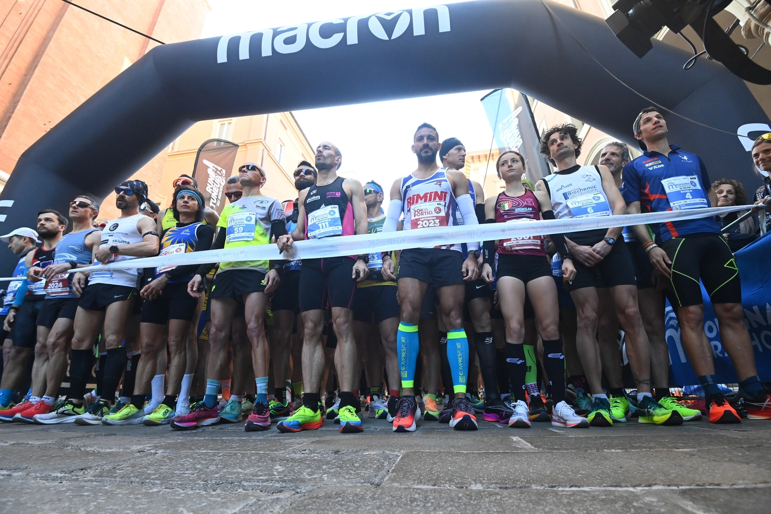 L'avvio della Bologna Marathon ha inizio da via Indipendenza nella mattinata di domenica 3 marzo
