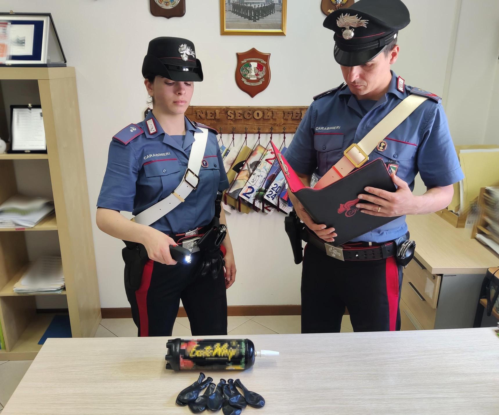 A spasso con il taser, minorenne denunciato A spasso con il taser, minorenne denunciato