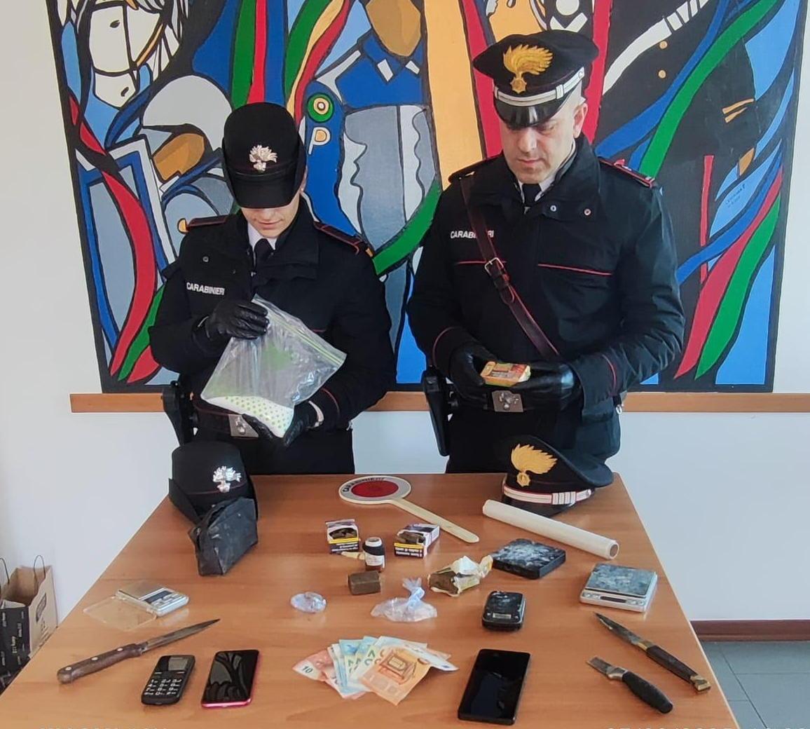 blitz antidroga in campo nomadi di reggio emilia da Ilrestodelcarlino.it blitz antidroga in campo nomadi di reggio emilia