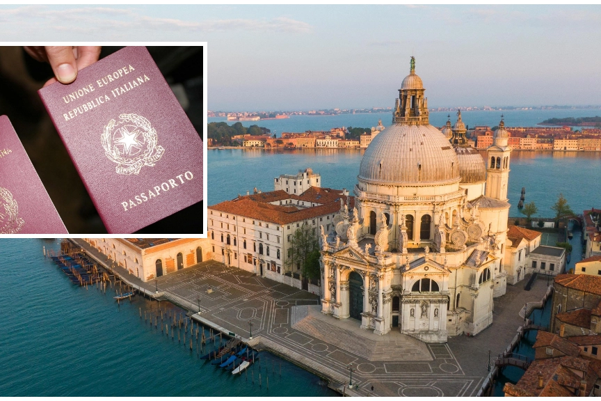 Passaporti simbolici ai turisti: la protesta contro il ticket di accesso a Venezia