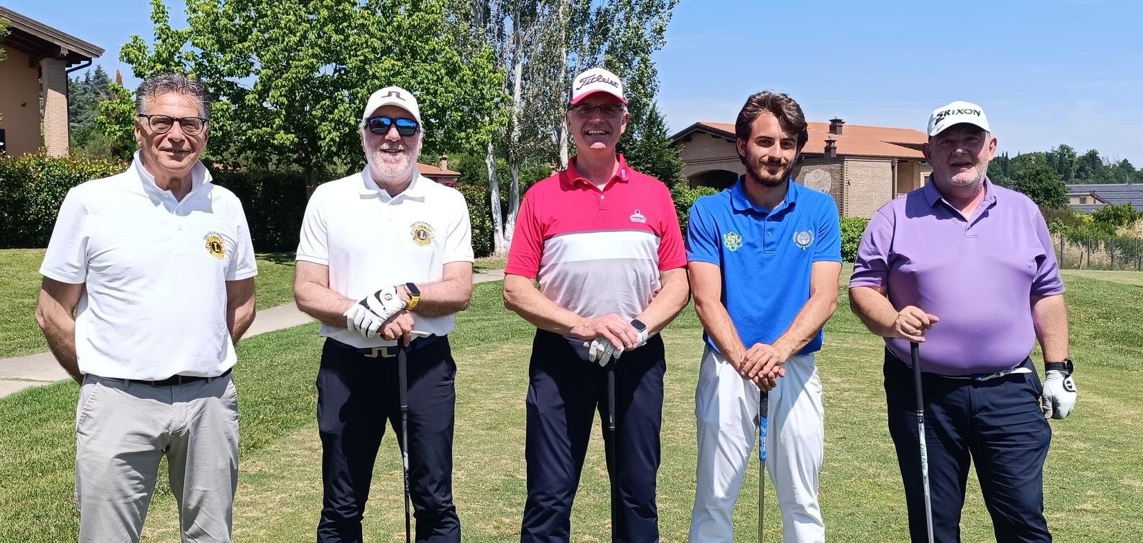 I campioni della solidarietà. Tra golf e basket: vince lo sport. Le raccolte fondi dei Lions I campioni della solidarietà. Tra golf e basket: vince lo sport. Le raccolte fondi dei Lions
