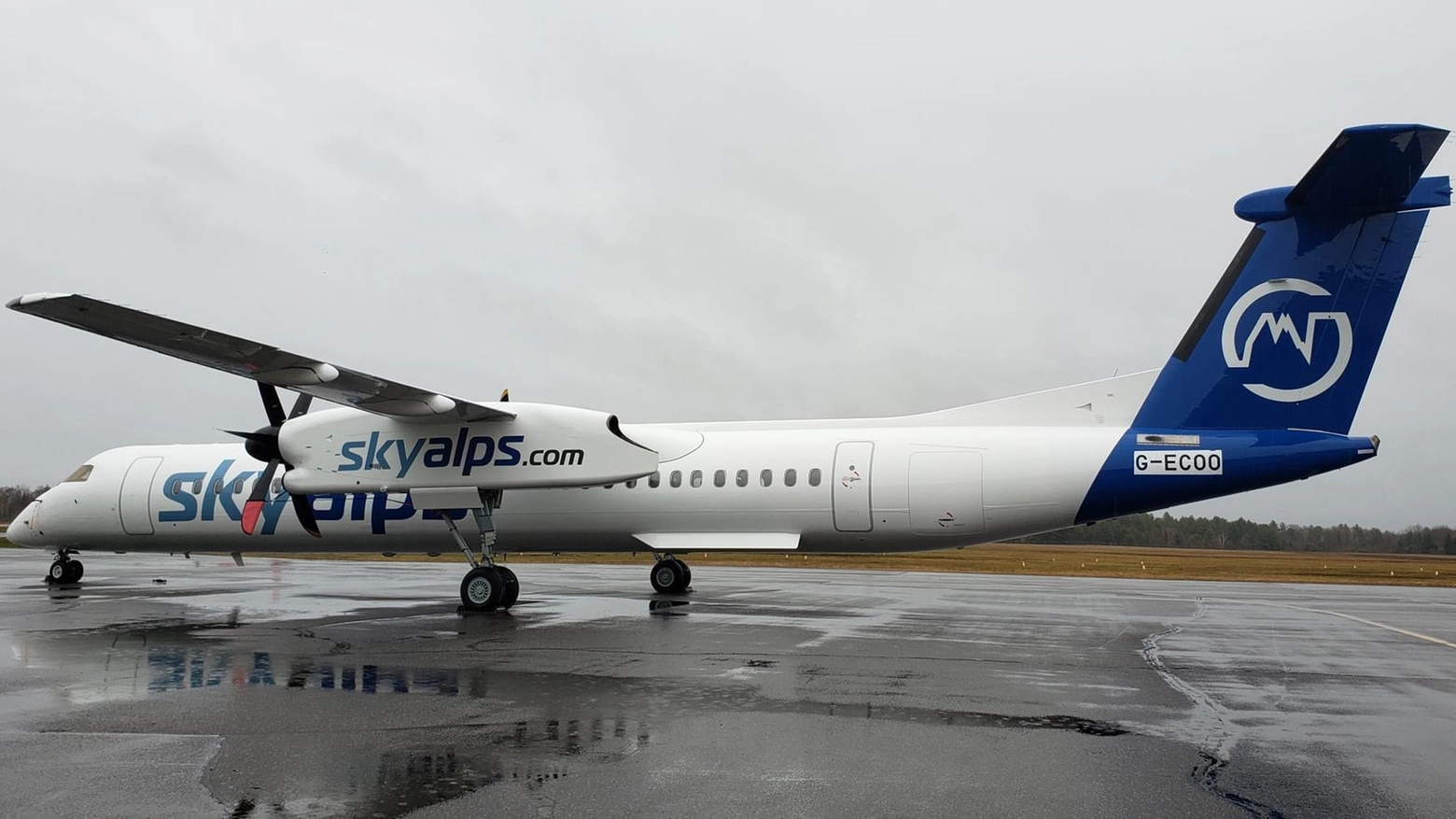 Un aereo del vettore Sky Alps, la compagnia con sede a Bolzano ha presentato un'offerta per le rotte da Ancona