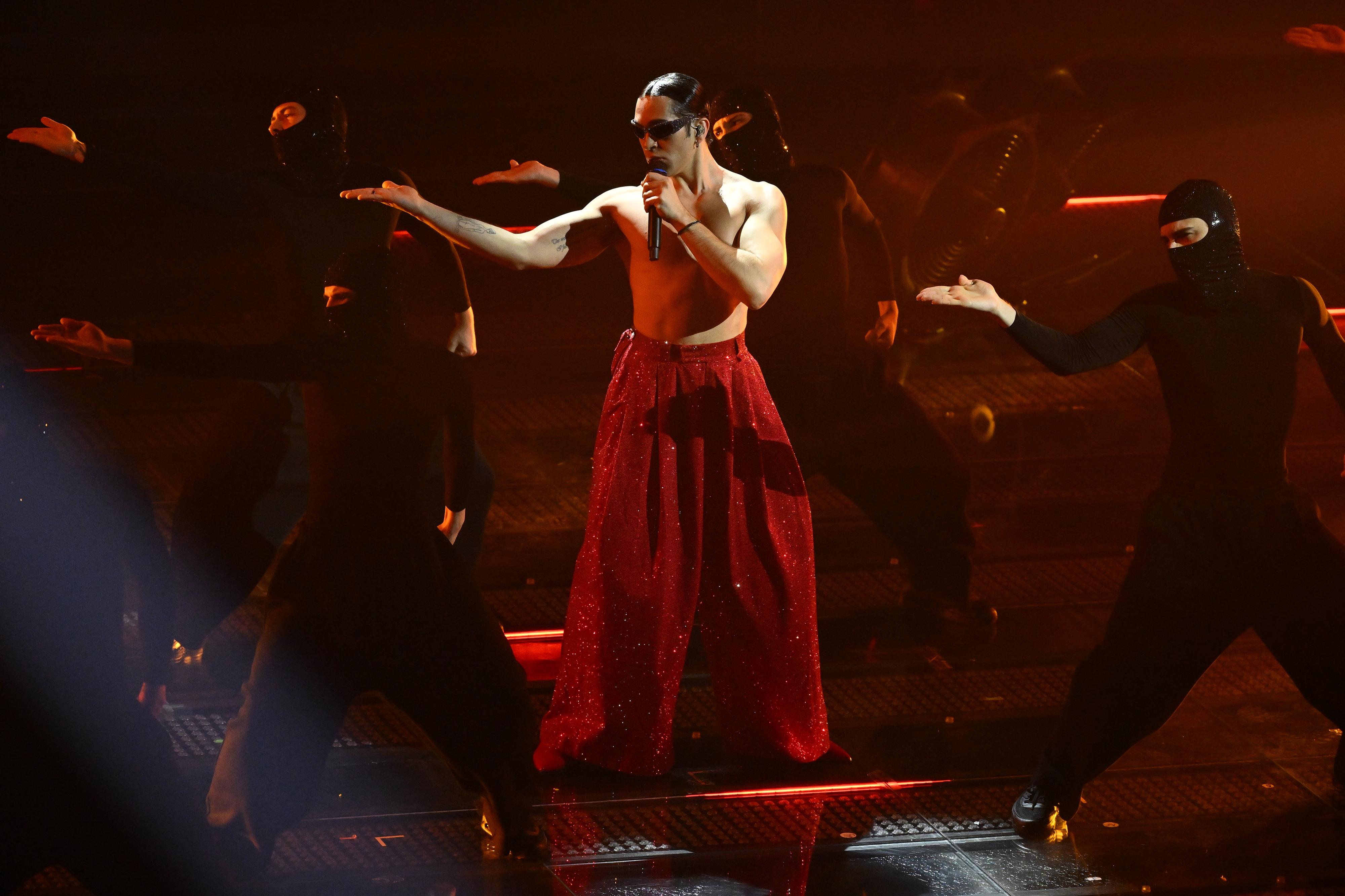 Mahmood a Bologna, super show all’Unipol Arena Mahmood a Bologna, super show all’Unipol Arena