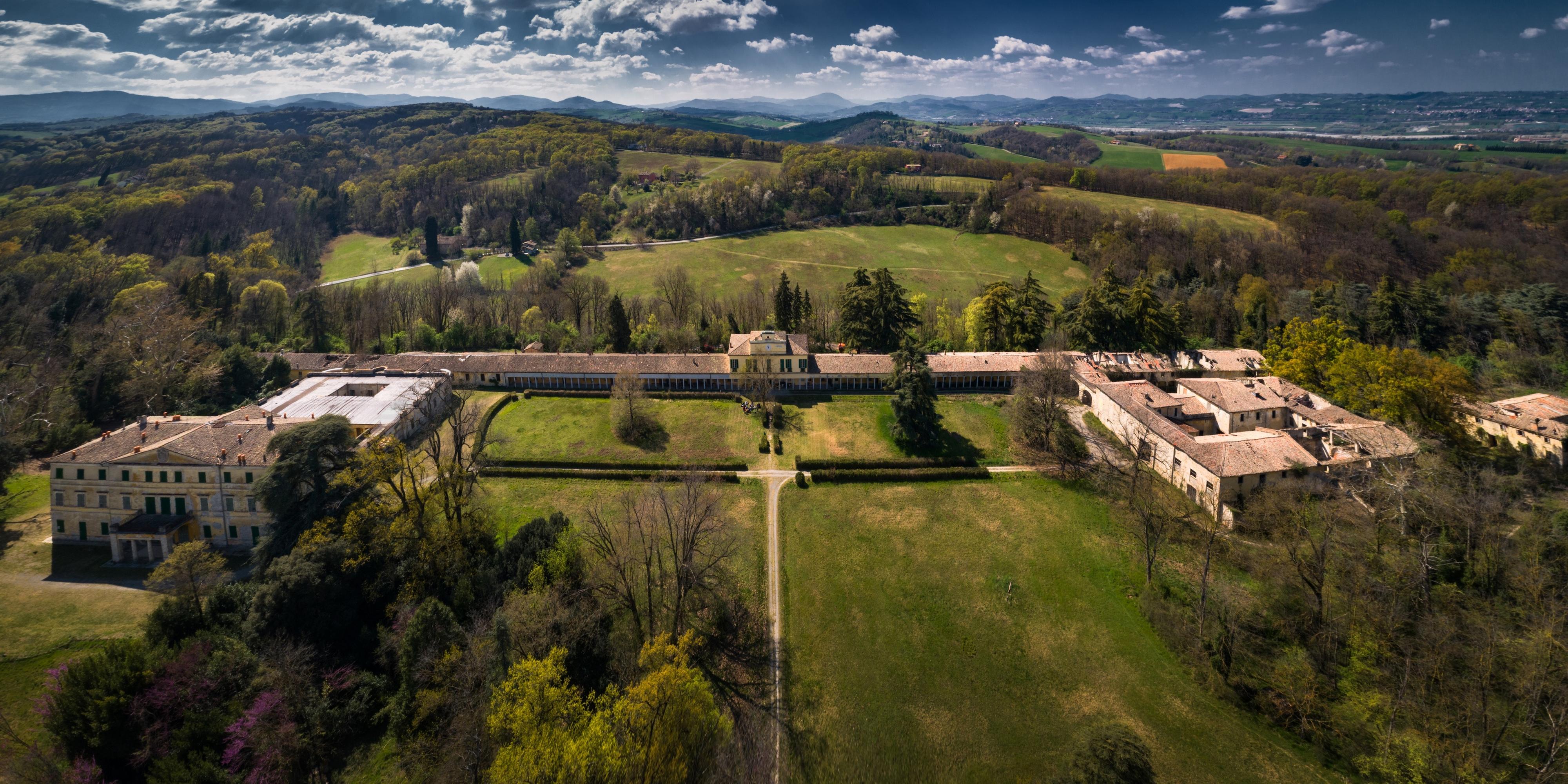 Emilia da vivere: emozioni autentiche Emilia da vivere: emozioni autentiche