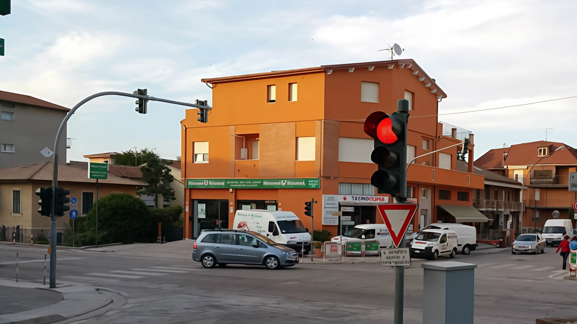 "Quattro multe ingiuste al semaforo  di via Milano"