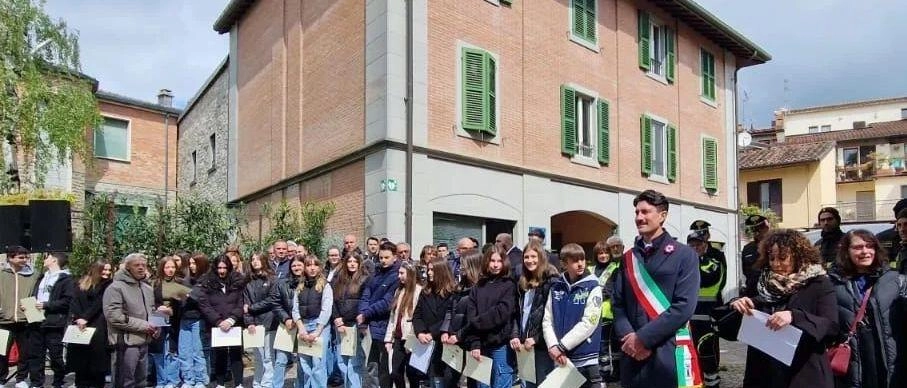 Le scuole hanno partecipato al concorso ’La memoria non è solo un ricordo’.. Il sindaco Baccini: "Affermiamo con orgoglio i valori della libertà" .