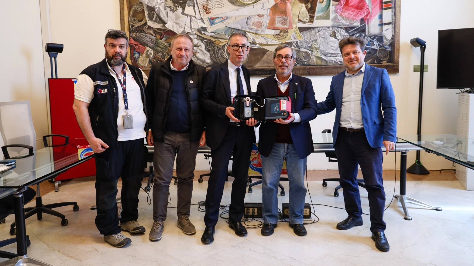 L'Avis di Bologna dona 10 defibrillatori alle scuole (Fotoschicchi)