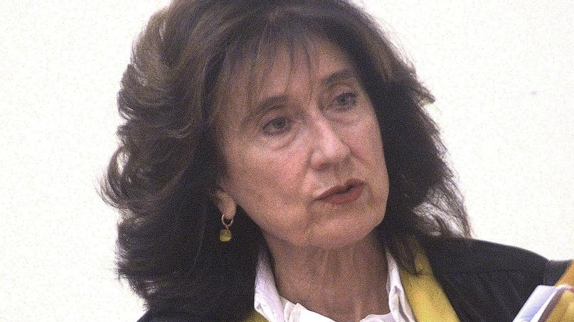 Lorena Mussoni diventa presidentessa del Tribunale di Pesaro dopo la scomparsa di Luigi Fanuli. Con un passato di inchieste antimafia, si unisce alle altre donne ai vertici delle istituzioni pesaresi.