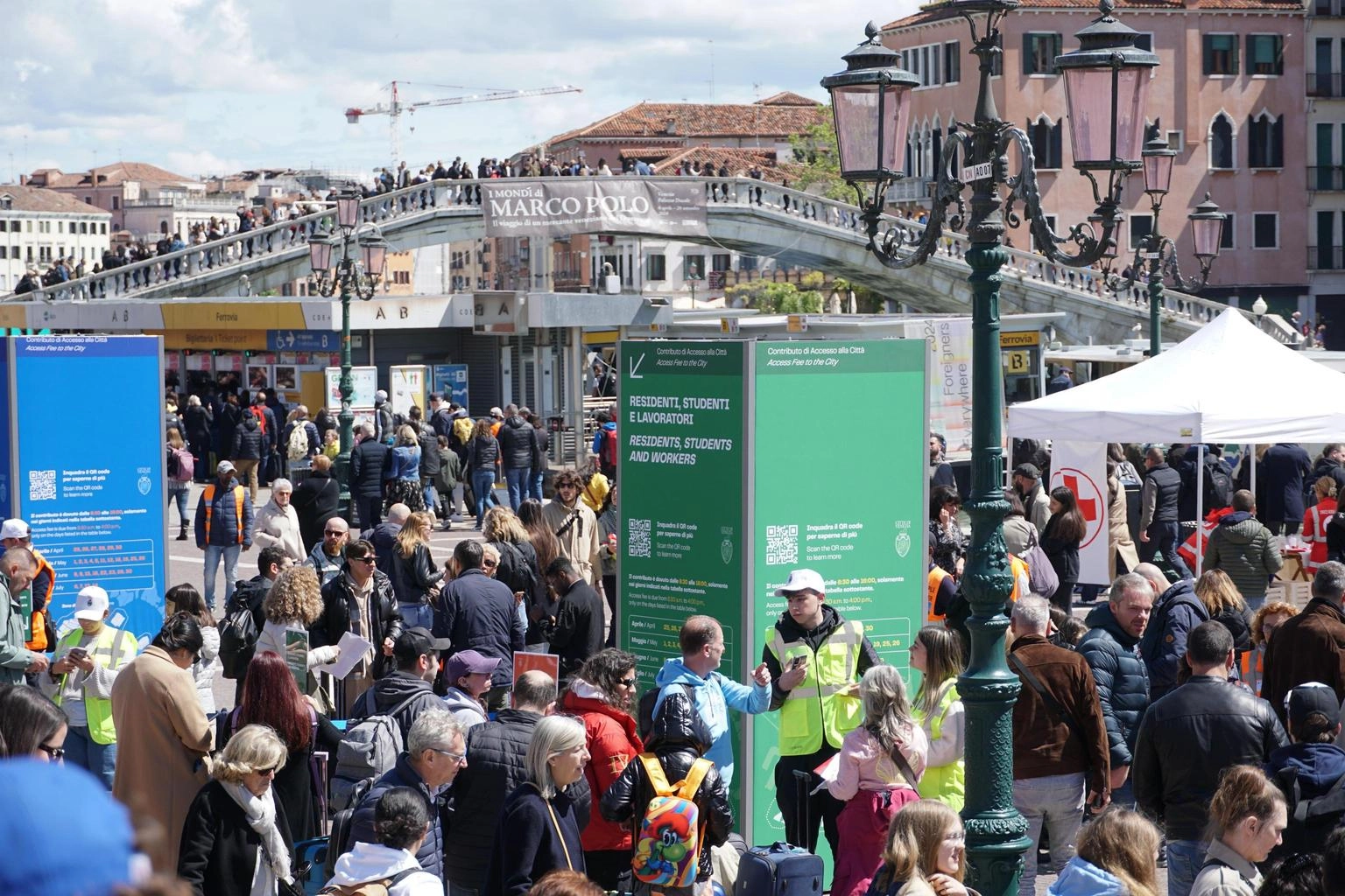 Ticket Venezia, più di 16mila turisti giornalieri paganti al giorno nella prima settimana