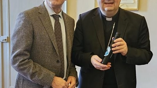 L’olio di Capaci donato  al vescovo dal questore
