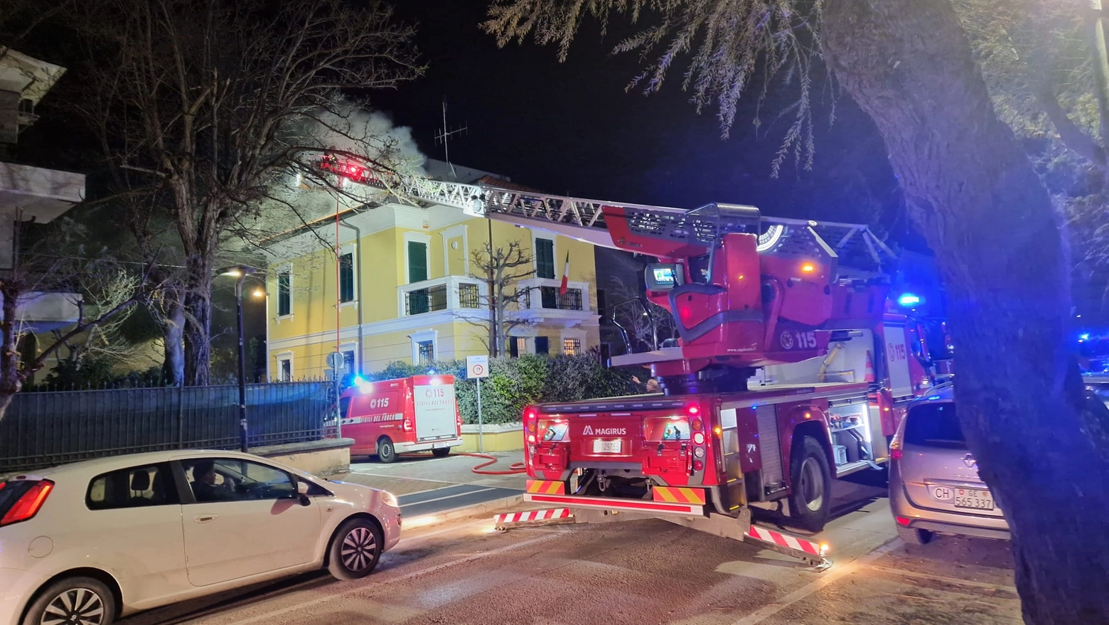 Incendio in una villetta a Pesaro