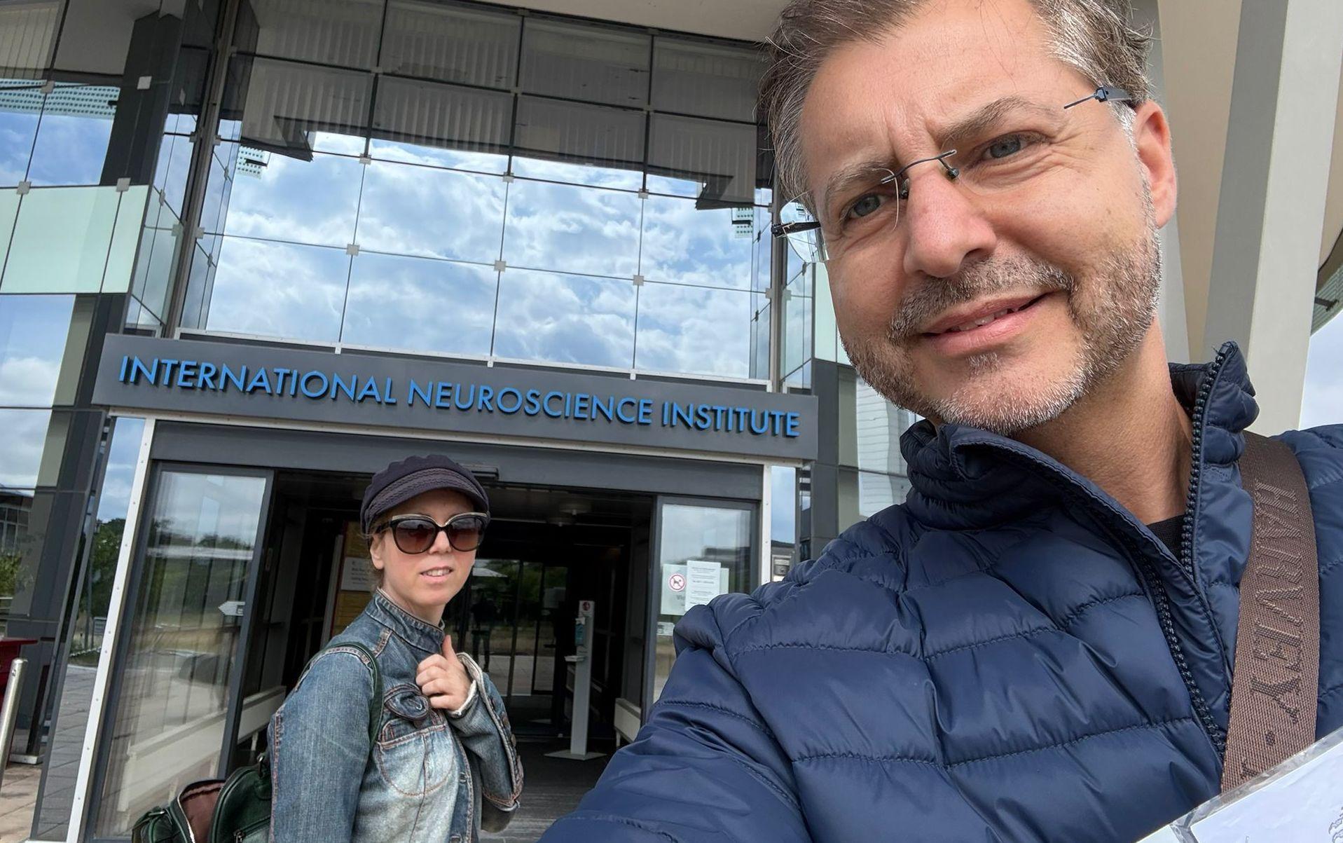 Una speranza per Emy. Sarà operata in Germania: "La battaglia continua. Chi può ci dia una mano" Una speranza per Emy. Sarà operata in Germania: "La battaglia continua. Chi può ci dia una mano"