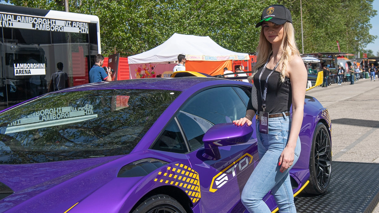 Lamborghini: la kermesse in Autodromo a Imola è un successo