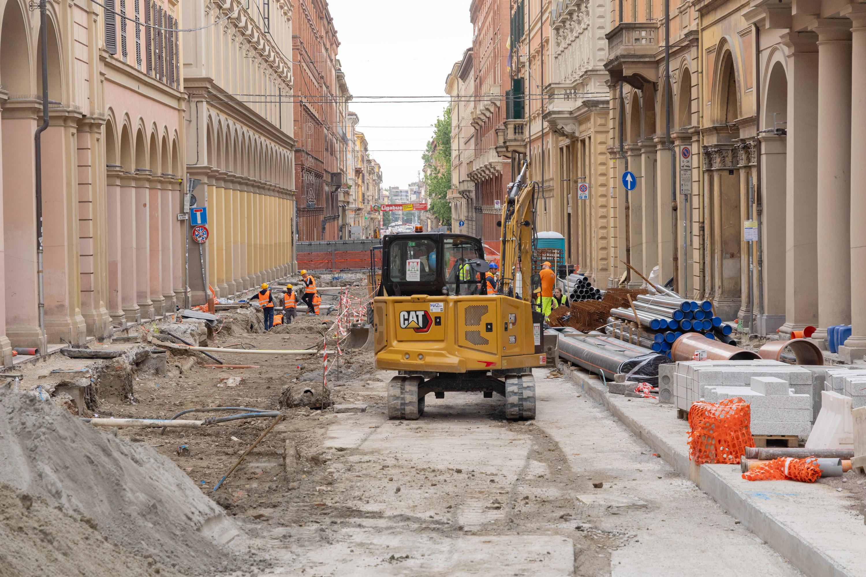 Linea Rossa del tram, Lepore: “Proseguirà fino al Caab, nonostante lo stallo sul Passante” Linea Rossa del tram, Lepore: “Proseguirà fino al Caab, nonostante lo stallo sul Passante”