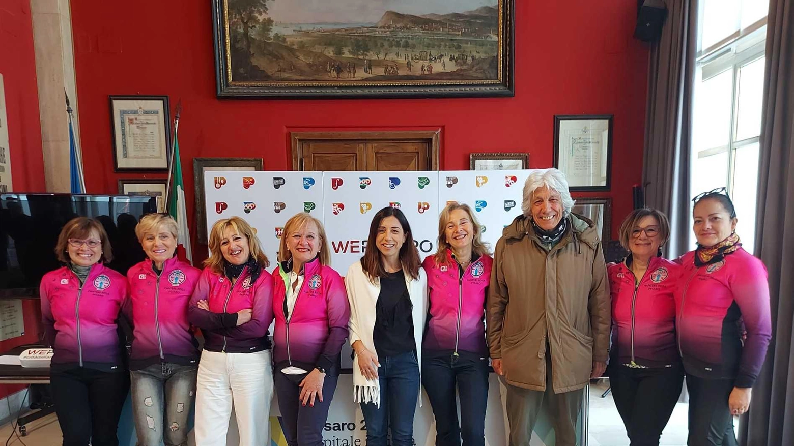 La 2ª edizione della Cronoscalata "Trofeo San Bartolo" organizzata dalle Pantere Rosa promuove lo sport e la solidarietà femminile, con una gara emozionante e una festa finale.