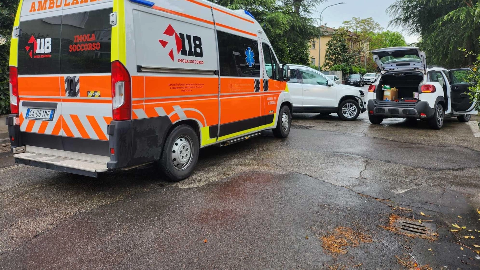 Altro incidente in via Gaddoni: "Al Comune però non interessa"