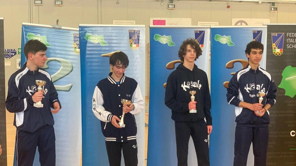 Leonardo Sabattini vince la prova regionale del Campionato Gold Cadetti di spada a Soliera. Quattro atleti dell'Ama Koala di Reggio Emilia si qualificano per i campionati nazionali a Riccione. Altri successi e qualificazioni per la squadra.