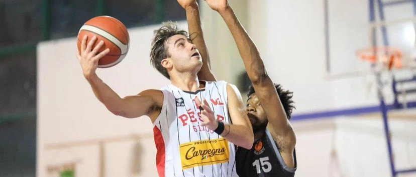 Il Pesaro Basket affronterà la Vuelle B in un emozionante derby di semifinale playoff, mentre il Bramante supera Porto San Giorgio. Il Basket Vadese esce dal tabellone playoff contro il Basket Pedaso.