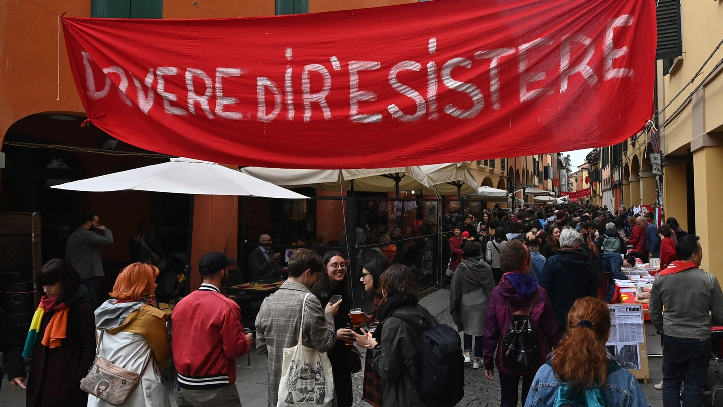 La tradizionale Festa della Liberazione che si svolge ogni anno il 25 aprile organizzata da Pratello R’esiste nell’area tra via del Pratello  e piazza San Francesco