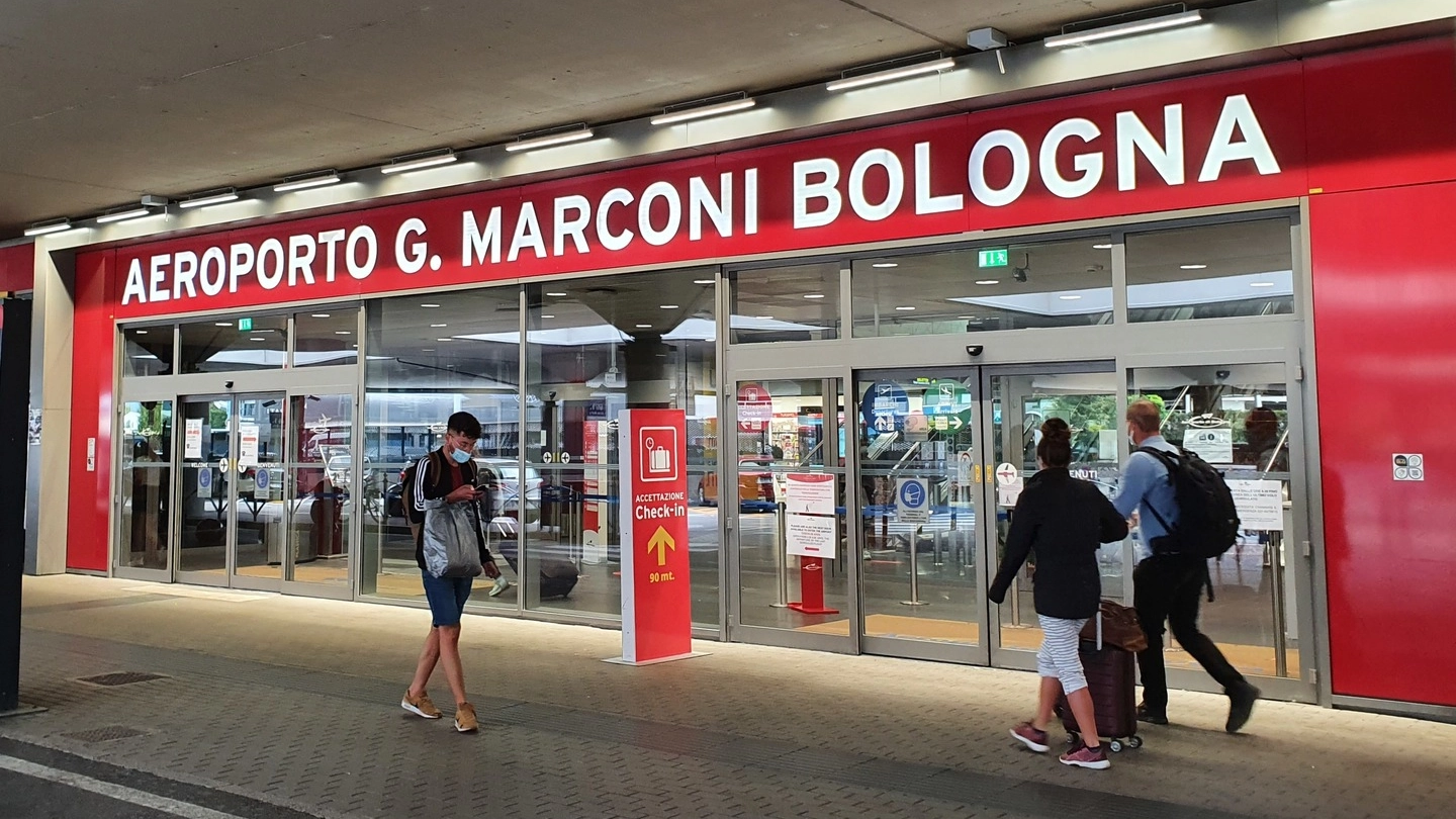 Rumore generato dall'aeroporto Marconi di Bologna: tante le proteste