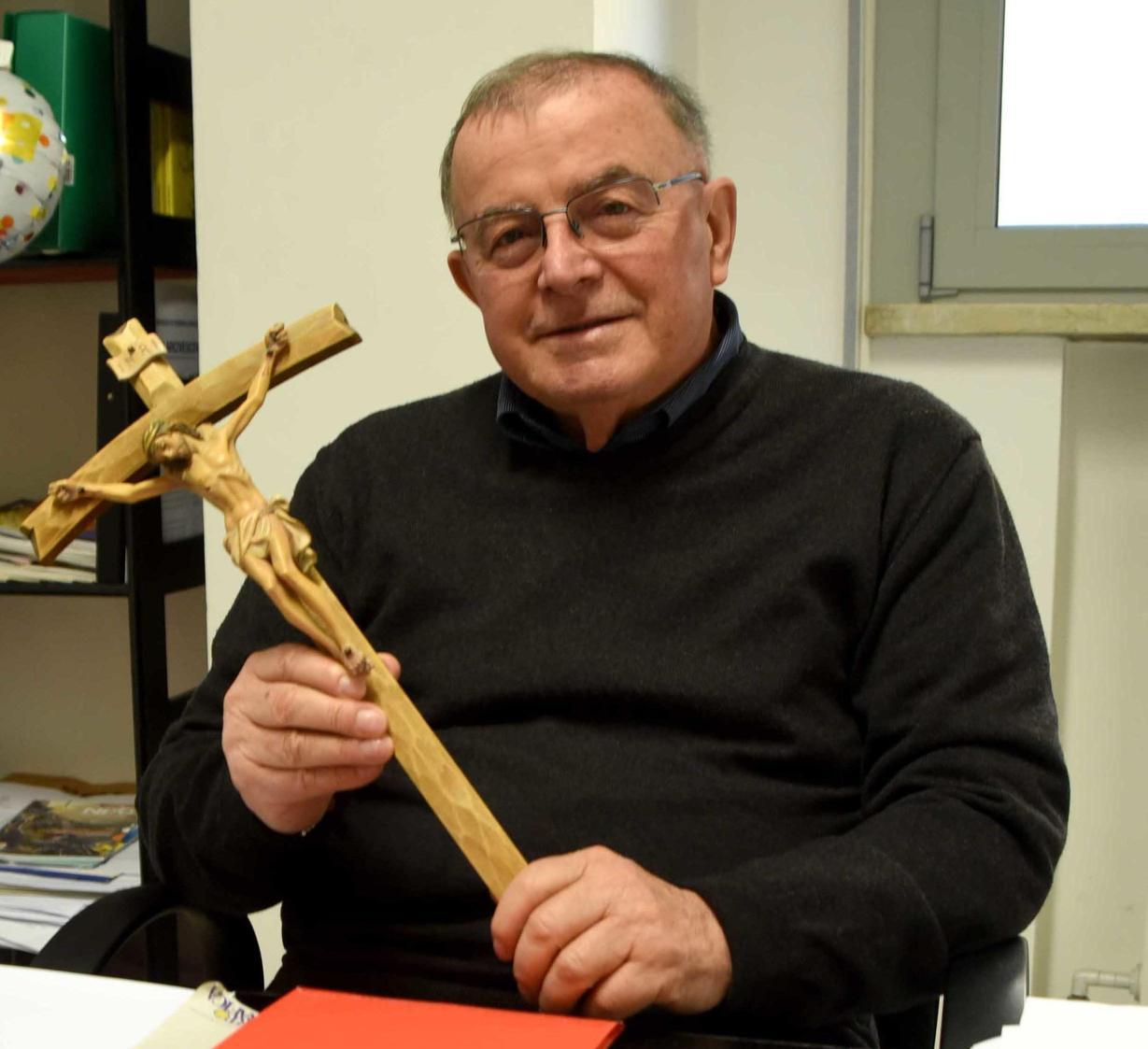 Curia e parroci, le nomine del vescovo: "I trasferimenti, talora non sono facili" Curia e parroci, le nomine del vescovo: "I trasferimenti, talora non sono facili"
