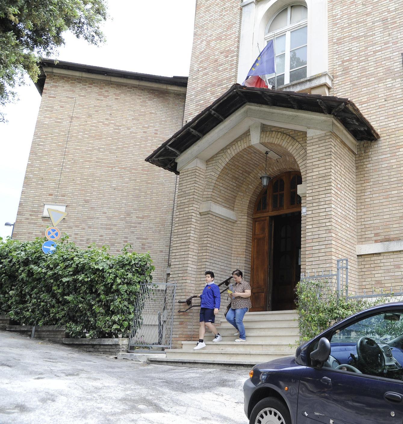 Fondi sisma nel mirino: "Alle Giuseppine 18 milioni. Il più consistente in città" Fondi sisma nel mirino: "Alle Giuseppine 18 milioni. Il più consistente in città"